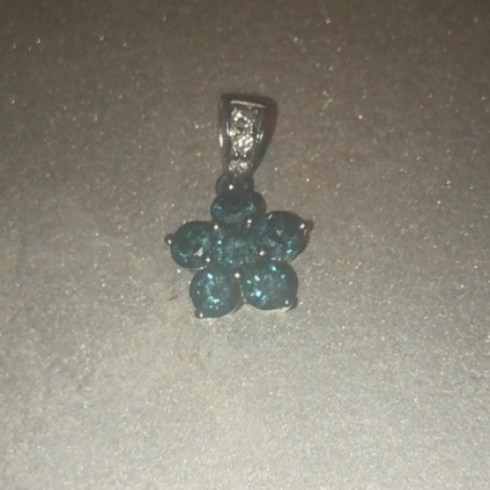Blue diamond pendant and chain